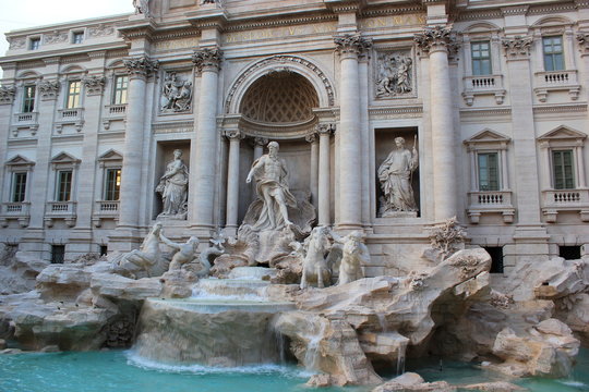 Rom: Der weltberühmte Trevi-Brunnen (Fontana di Trevi)