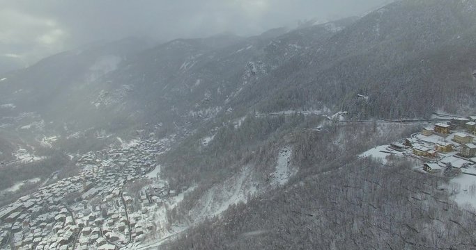 Aerial 4k - Valmalenco (IT) - Chiesa Valmalenco/Primolo- Part 3