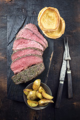 Roast Beef mit Yorkshire Pudding