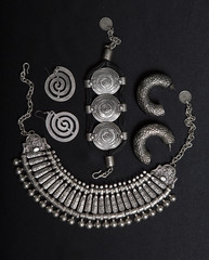 Set of Beautiful Oriental Silver jewelry (Indian, Arab, African,