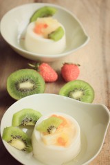 tasty kiwi fruit pudding