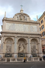 Fototapeta na wymiar Rom: Der berühmte Brunnen Fontana Paola am Gianicolo (Italien)