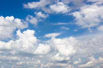 Obraz premium clouds in the blue sky.