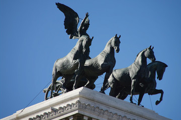 Quadriga auf dem Nationaldenkmal f&uuml;r Viktor Emmanuell II in Rom