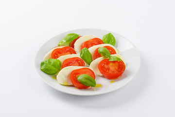 fresh caprese salad