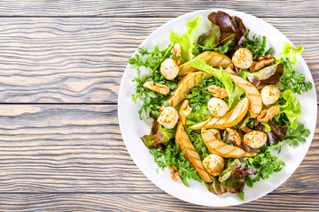 mozzarella, walnut, arugula, lettuce leaves, grilled pear salad,