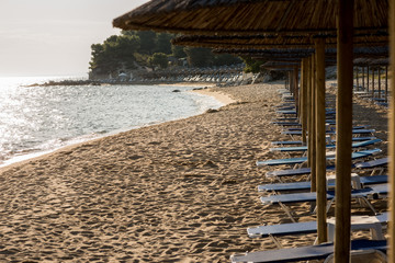 Sunshades and sunbeds 