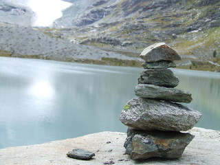 Steine am See