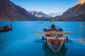 Naklejka premium Attabad Lake in Northern Pakistan