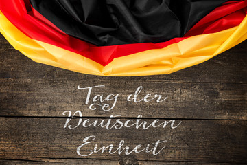 Flagge Deutschland mit Text Tag der deutschen Einheit