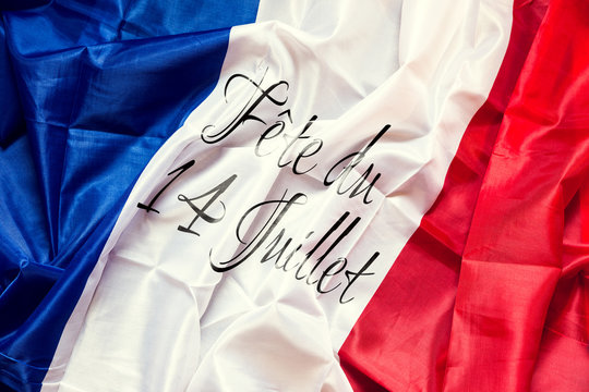Frankreich Flagge mit Text, Konzept 14. Juli Feiertag