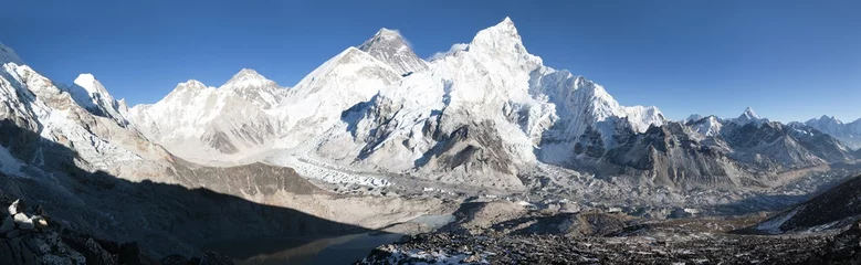 Papier Peint photo Everest Mount Everest with beautiful sky and Khumbu Glacier