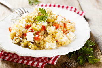 Bulgur with feta, olives and capsicum