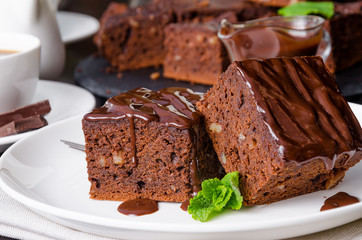 Chocolate brownie with walnuts