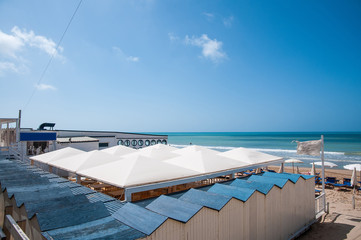 Terrazza arredata con vista mare