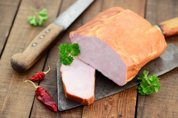 Bilder und Videos suchen: schweinekamm