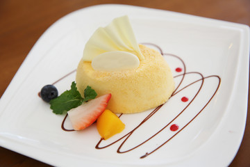 cheese cake with fruits