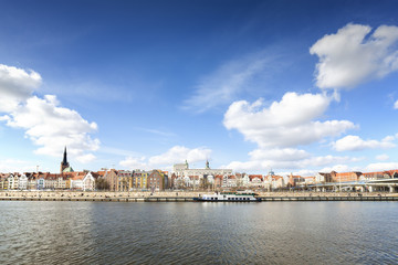 Fototapeta na wymiar Panoramic picture of Szczecin (Stettin) City riverside, Poland
