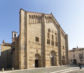 Fototapeta na wymiar Pavia, Basilica of San Michele Maggiore.