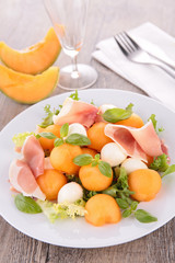 melon salad with ham and mozzarella