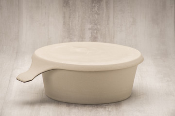 Round, Beige Flat Base Soup Bowl with Cover On