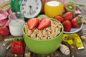 Muesli with strawberries