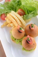 kids meal hamburgers