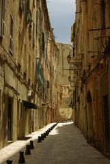 Corse, ruelle dans la citadelle génoise de Bastia
