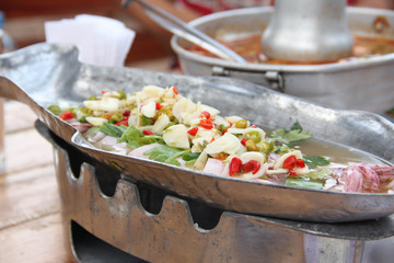 tom yum soup / hot and sour soup