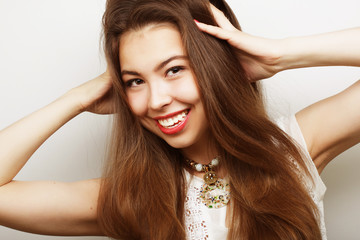 Obraz premium Beautiful young surprised woman. 