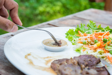 Grilled steak and vegetable salad