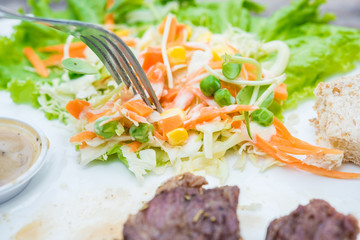 Grilled steak and vegetable salad