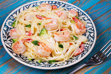 Creamy Shrimp and broccoli Spaghetti