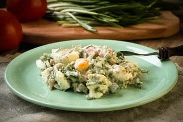 salad with wild garlic