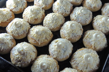     Bagels filled with minced meat