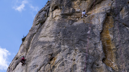 Escalade à deux à Montmirail.