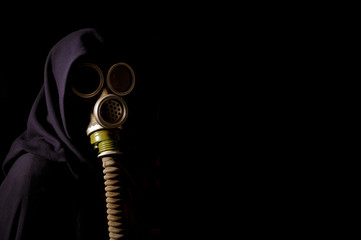 Personaje con mascara