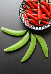 Chili und Zuckerschoten