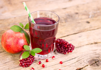 Fresh and healthy pomegranate juice 