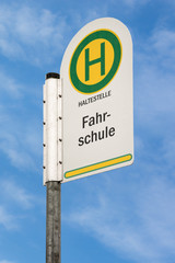 Schild 79_Fahrschule