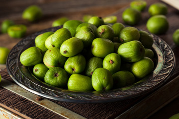 Green Organic Kiwi Berries