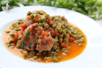 Eat peas with meat