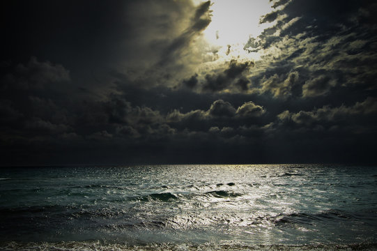 Tempesta Bilder Durchsuchen 4,335 Archivfotos, und