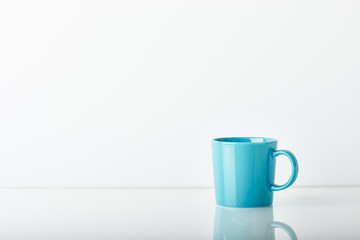 Coffee cup. On white background with copy space. - obrazy, fototapety, plakaty