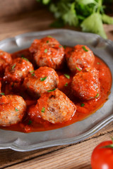 Meat balls in tomato sauce