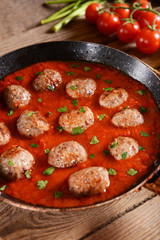 Meat balls in tomato sauce