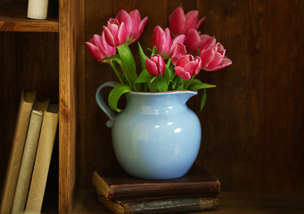 Bouquet of pink tulips in a vase, close up