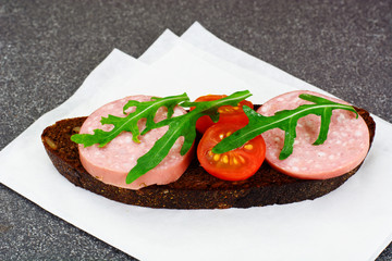 Sandwiches for Breakfast to Student with Salami, Arugula and 