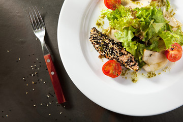 Sesame Seared Salmon Salad
