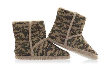 Warm slippers with camouflage print